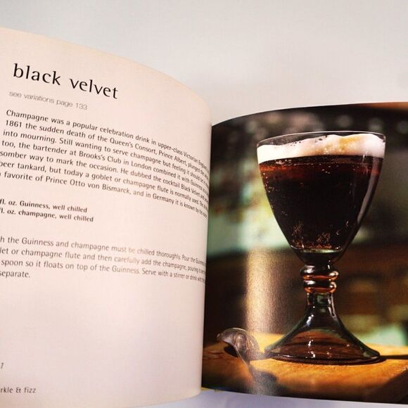 500 Cocktails Book The Only Cocktail Compendium You'll Ever Need Wendy Sweetser - Picture 12 of 12